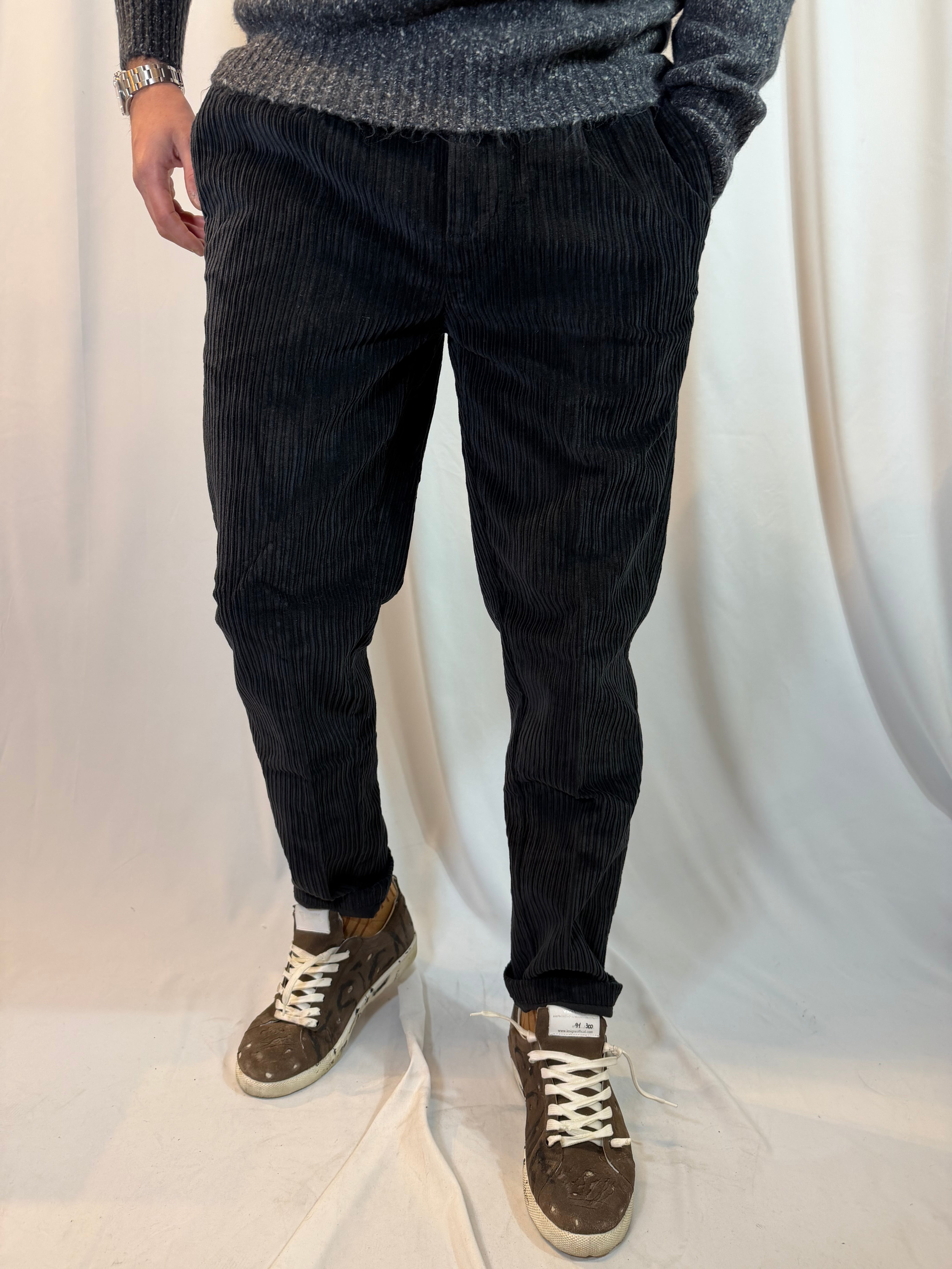PANTALONE IN VELLUTO NERO PENCE