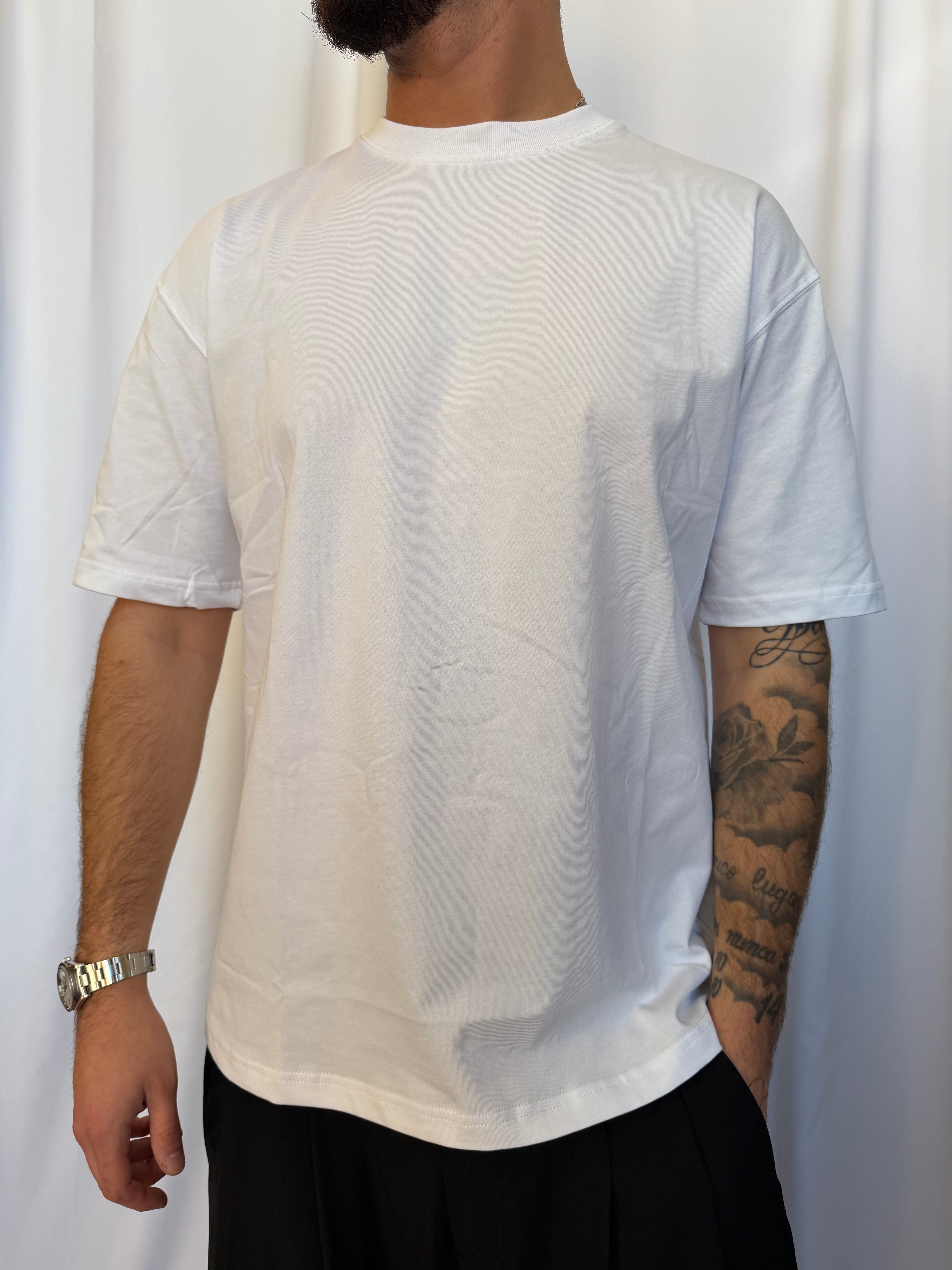 T-shirt basica oversize Gianni Lupo (colori)