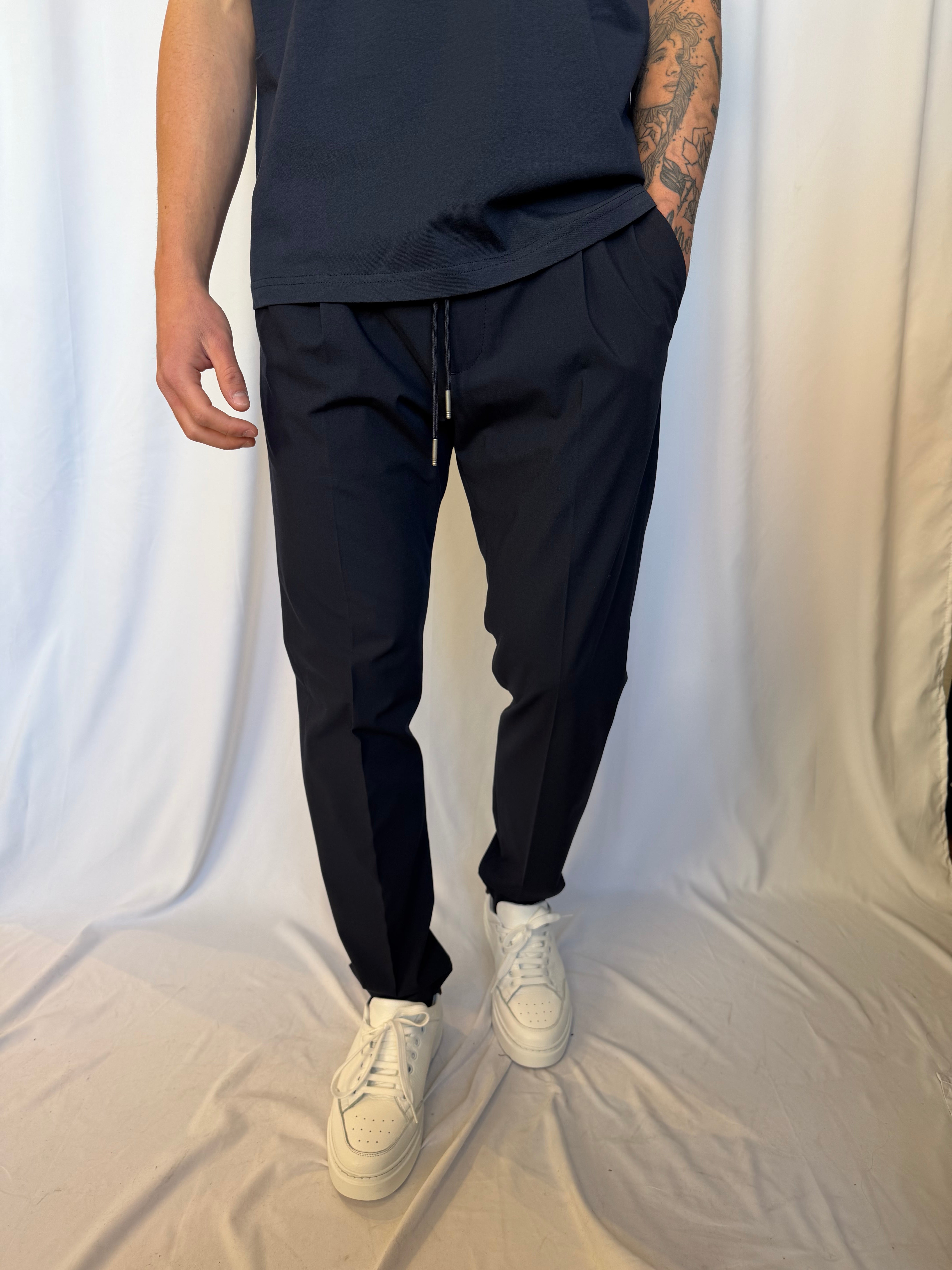 Pantalaccio Neil Morato