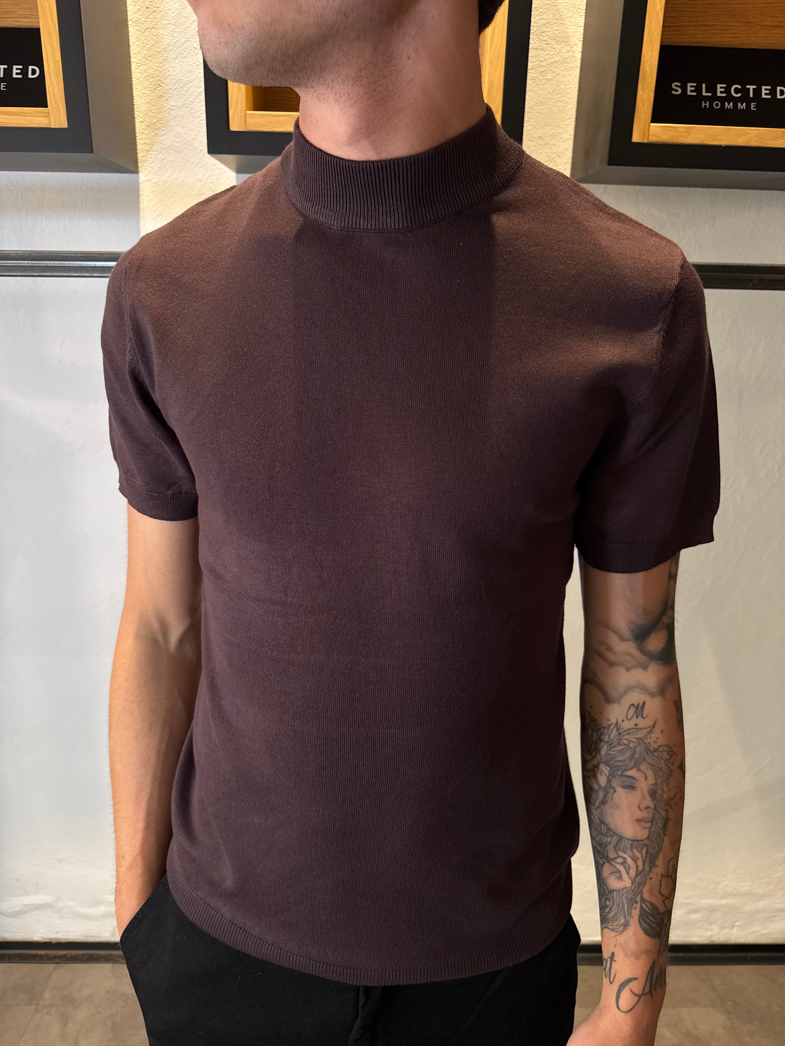 T-SHIRT IN MAGLIA