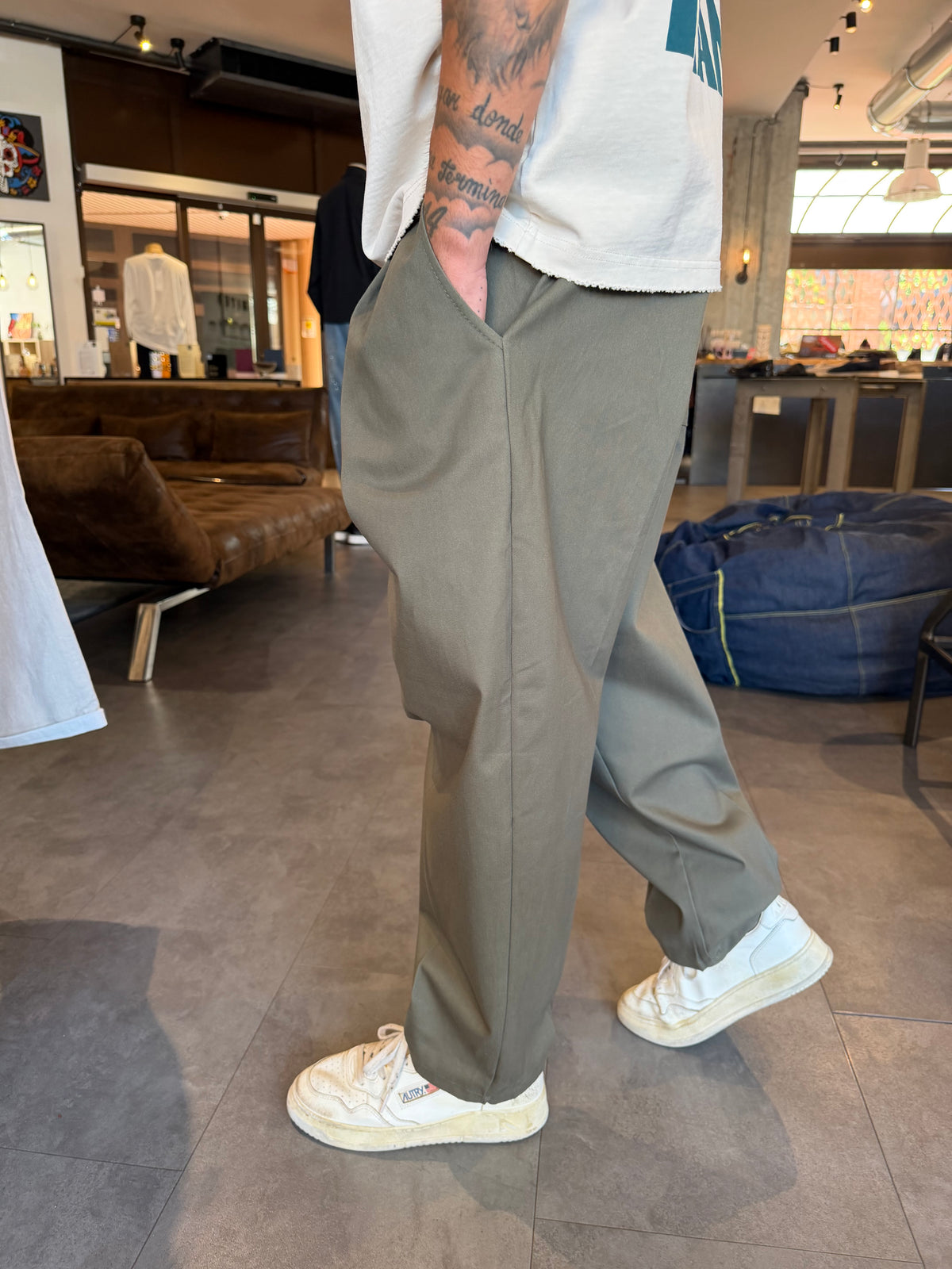 Pantalaccio Limited
