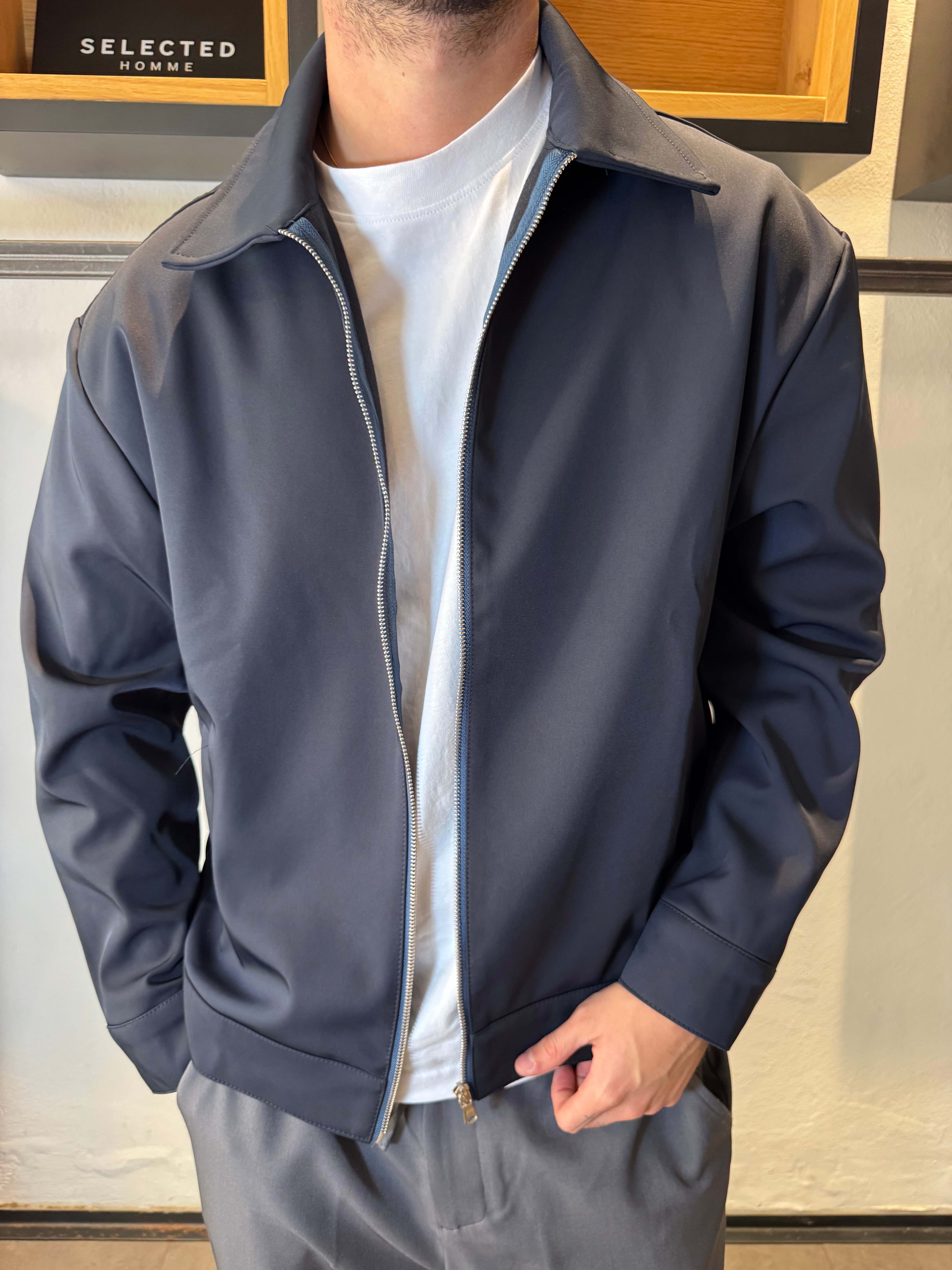 GIACCA A VENTO BLU CON ZIP