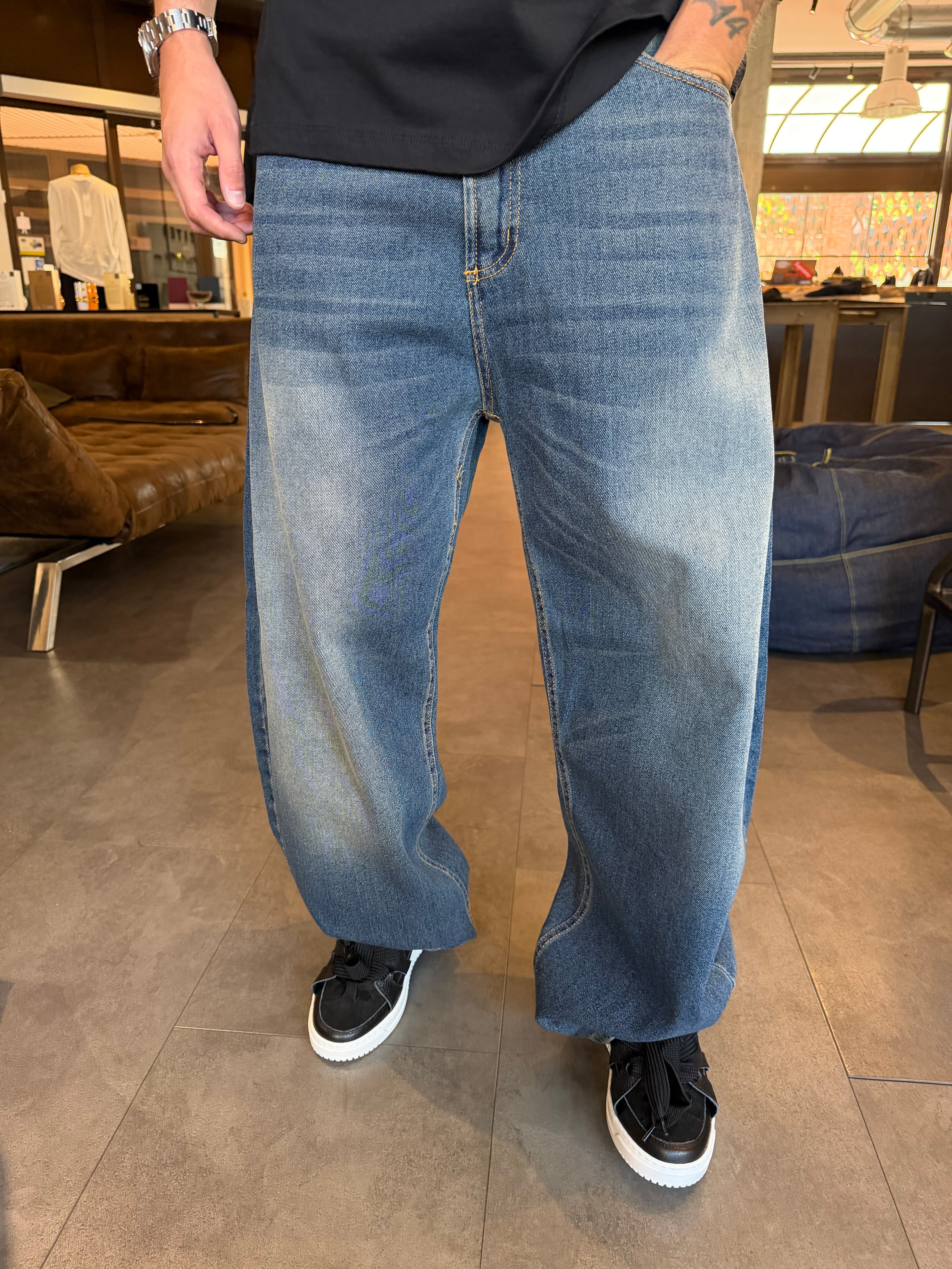 Jeans modello baloon Limited