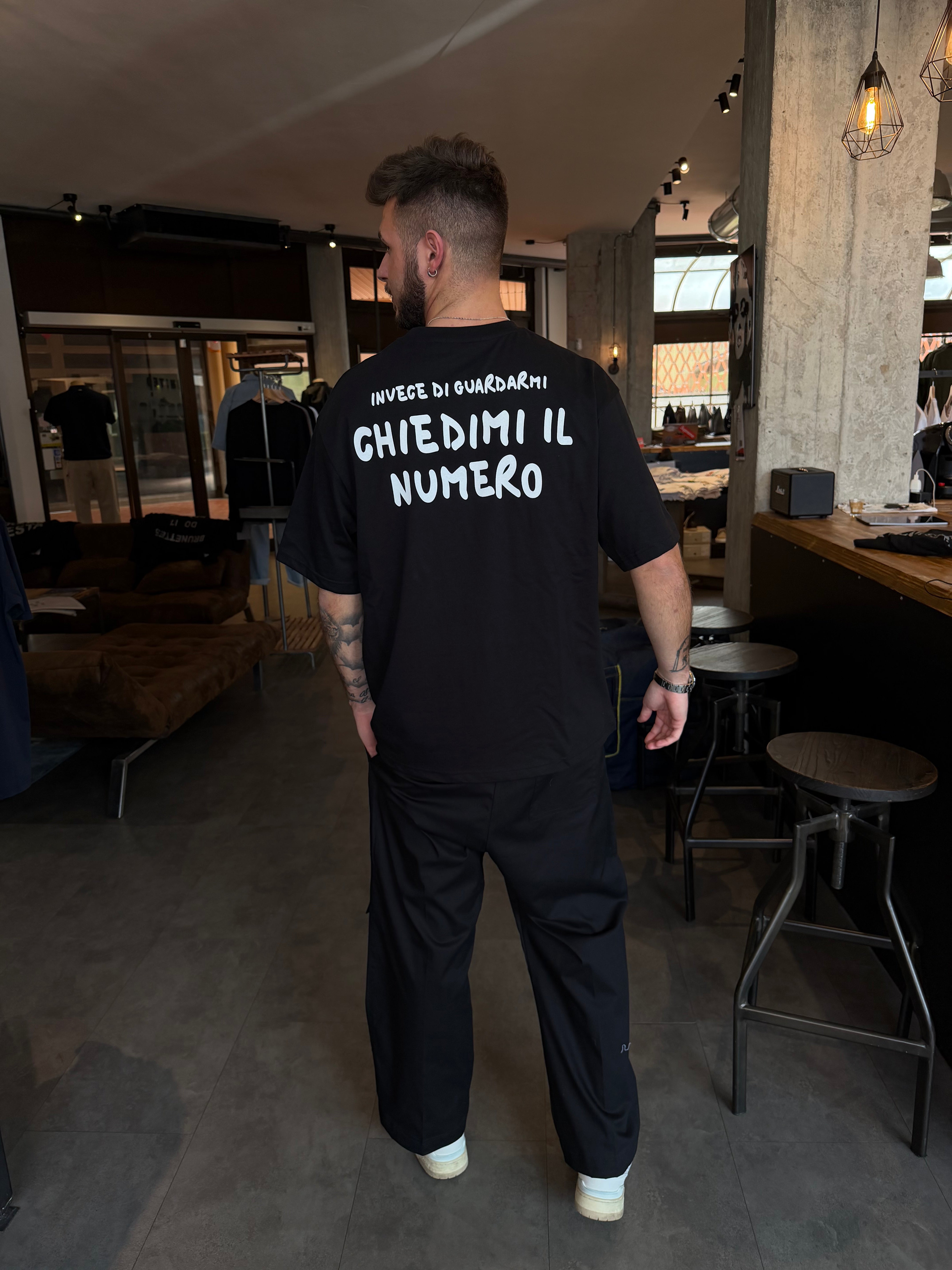 T-shirt "Chiedimi il numero"