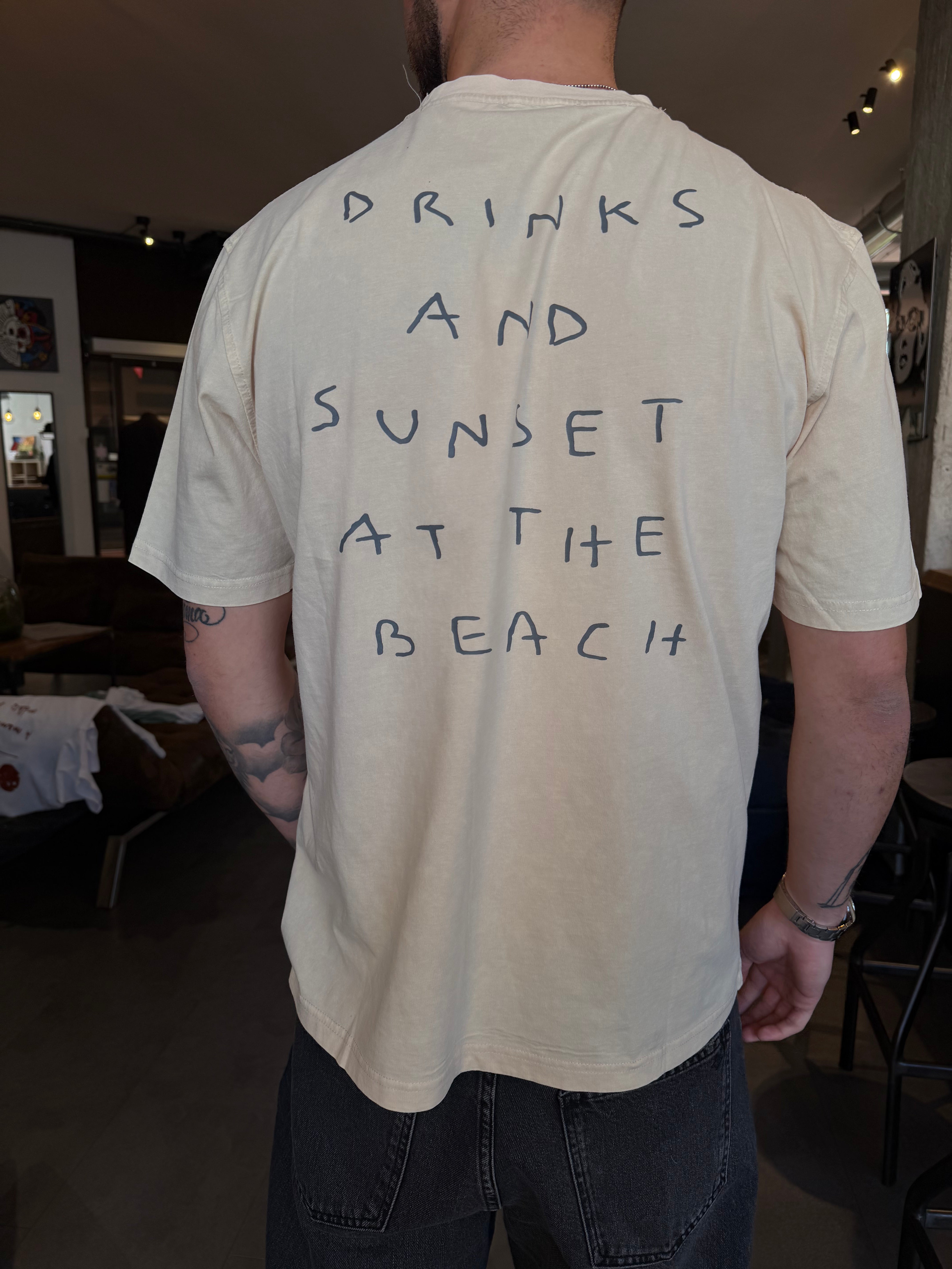 T-shirt Drinks and sunset Tooco
