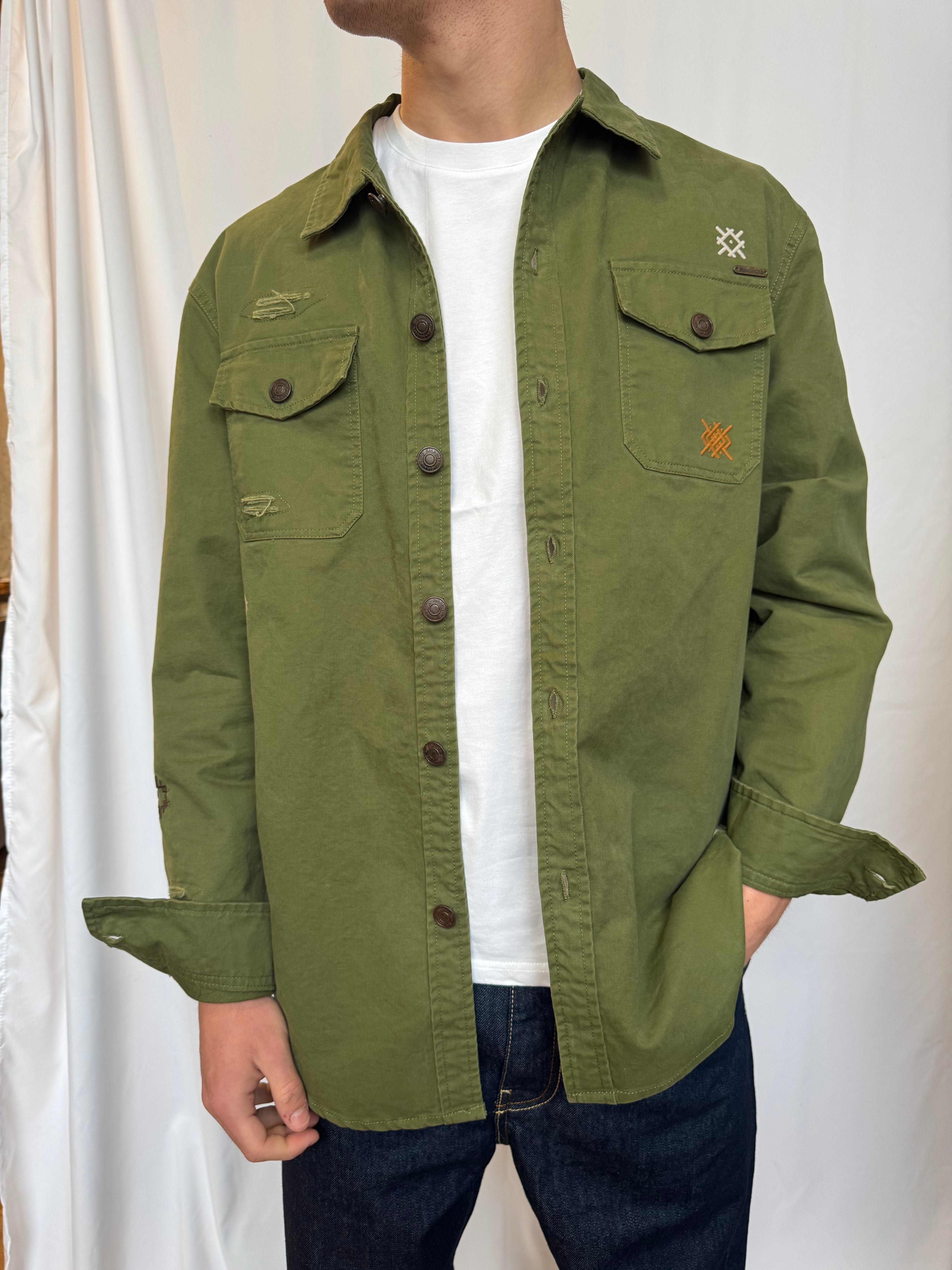 Overshirt military con toppe